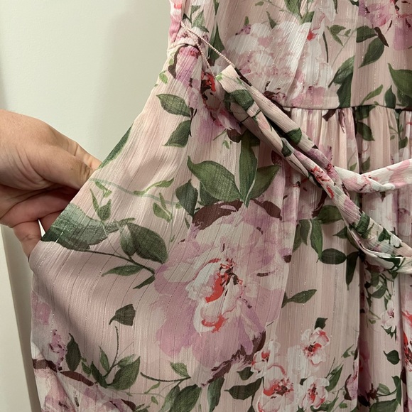 Floral dress 🌸 - Picture 5 of 12